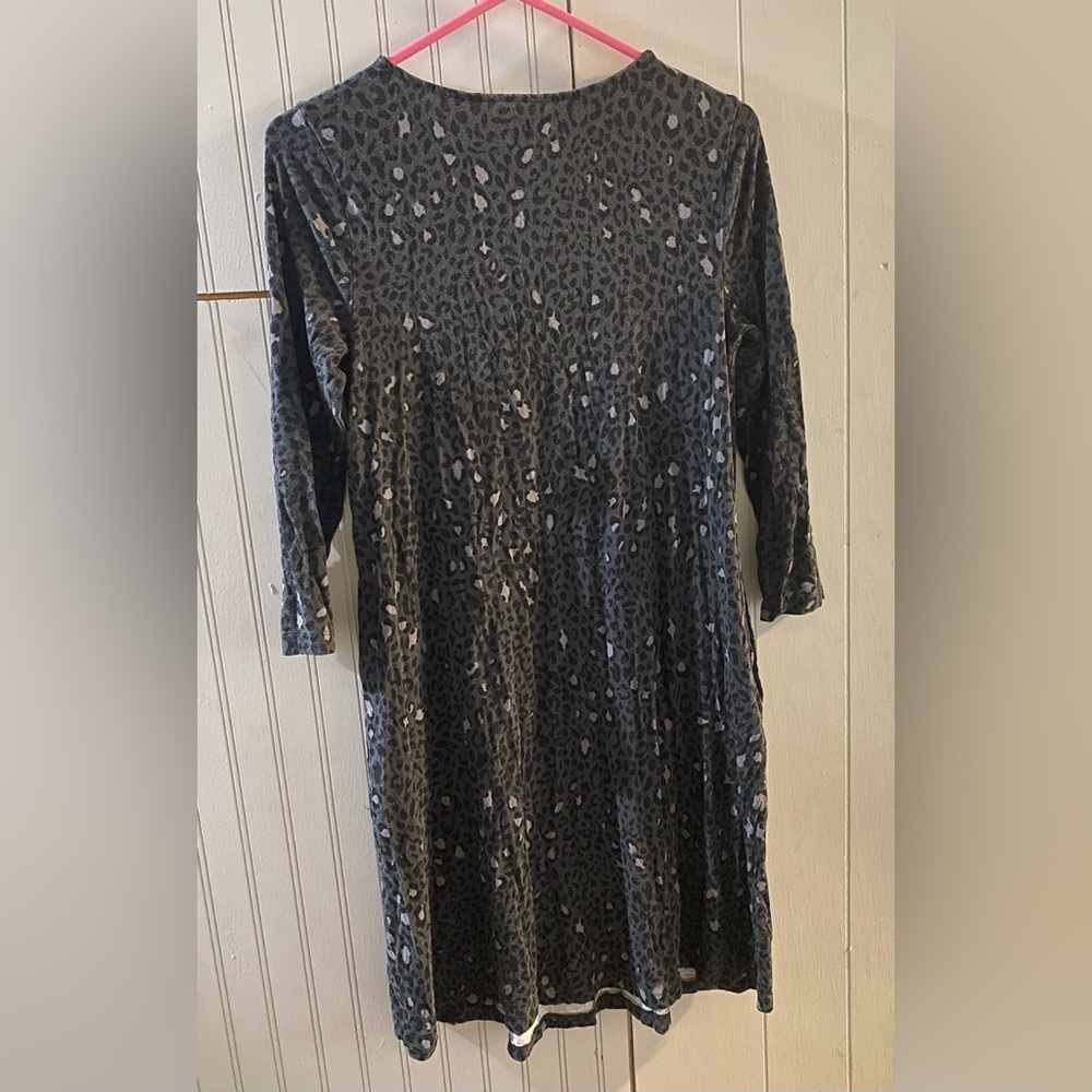 Gray leopard print 3/4 sleeve dress with pockets - Picture 3 of 4